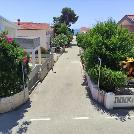 Miljkovica Apartment *